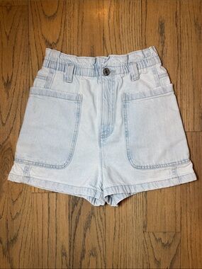 ZARA Women’s Light Blue Wash Utility Denim Shorts with Patch Pockets Size 0